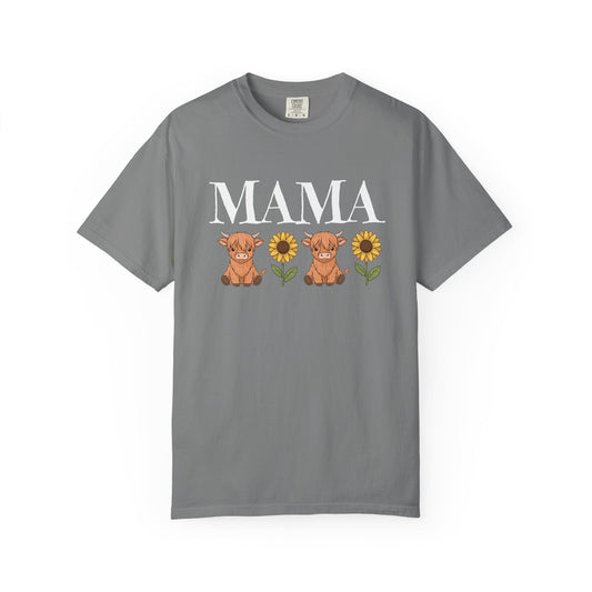 Mama Highland Cow Flower T-Shirt | Floral Cow Mom Tee